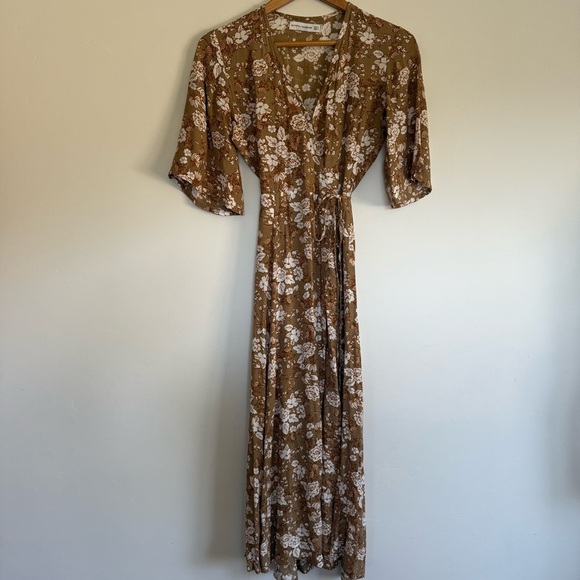 Faithful the Brand floral midi dress size: S - Picture 3 of 8